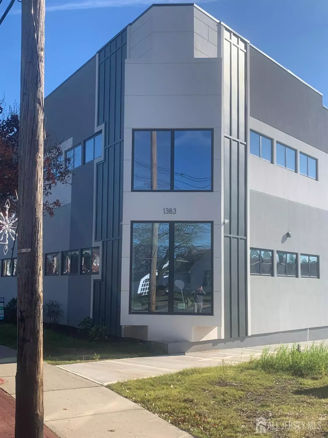 Carteret, NJ 07008,1383 Roosevelt AVE