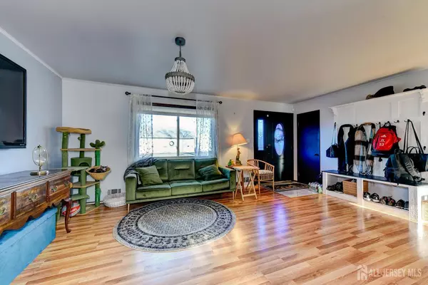 Piscataway, NJ 08854,88 Stratton ST S