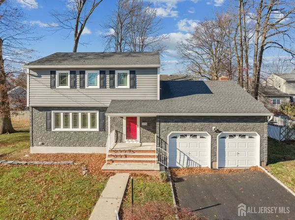 Colonia, NJ 07067,8 Periwinkle PL