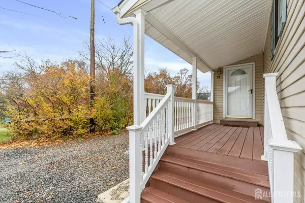 Sayreville, NJ 08879,33 Kearney RD