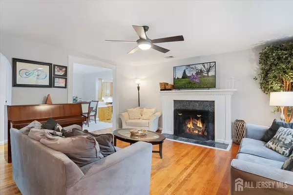 Scotch Plains, NJ 07076,980 Raritan RD