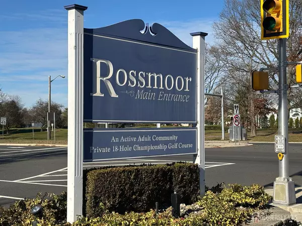 267 Milford LN, Monroe, NJ 08831