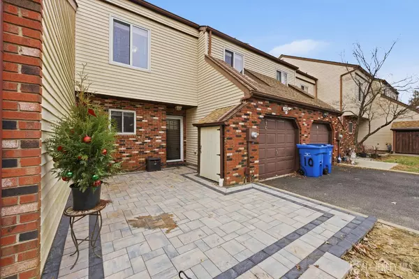 Old Bridge, NJ 07747,10 Coventry CT