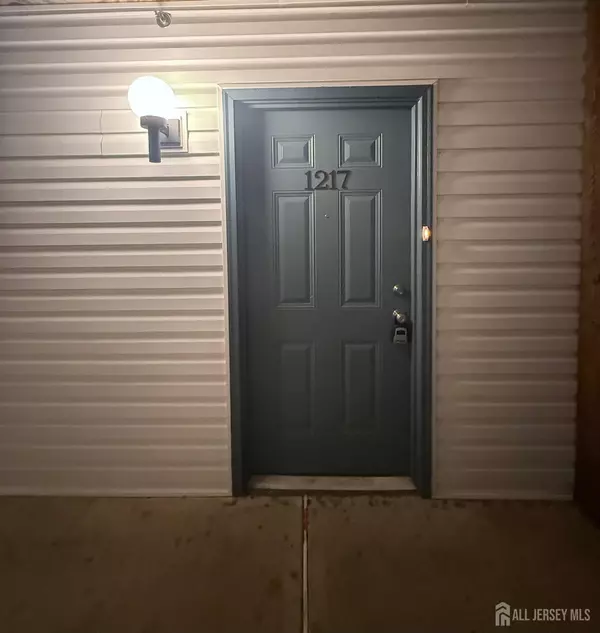 1217 Waterford DR, Woodbridge Proper, NJ 08817