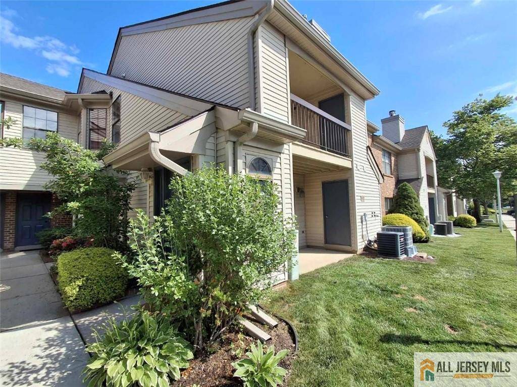 511 Sunshine CT, Sayreville, NJ 08859