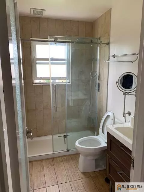 Edison, NJ 08837,47 Judson ST #14B