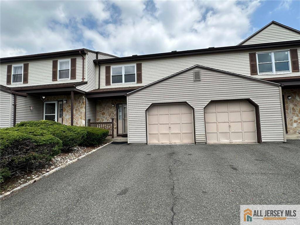Edison, NJ 08817,3205 Hana RD