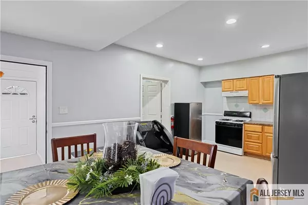 Perth Amboy, NJ 08861,435 Ashley ST