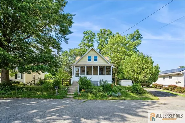 Middlesex, NJ 08846,4 Woodrow ST