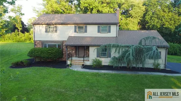 11 Gunpowder DR, East Brunswick, NJ 08816