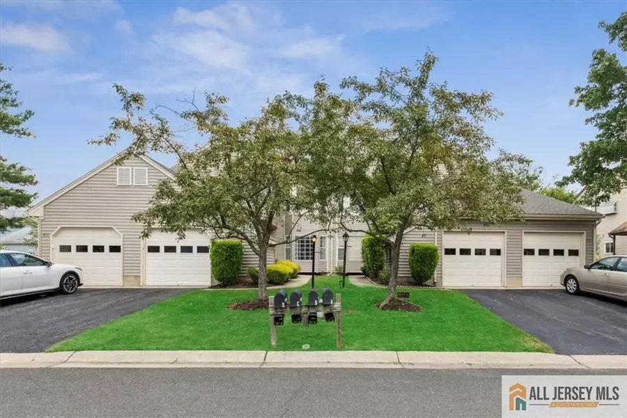 57 Yorkshire DR #57B, Monroe, NJ 08831