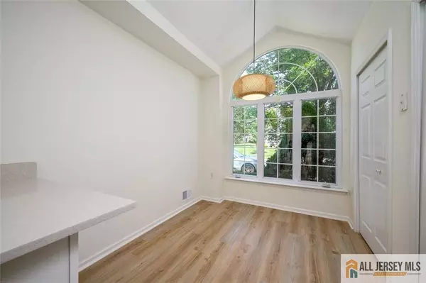 Jackson, NJ 08527,4 Penny LN