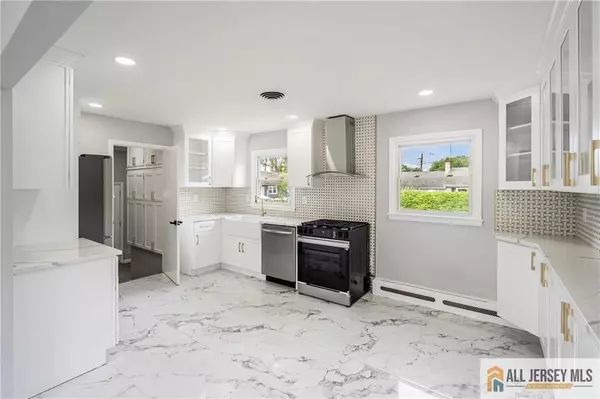 Piscataway, NJ 08854,366 Muriel AVE