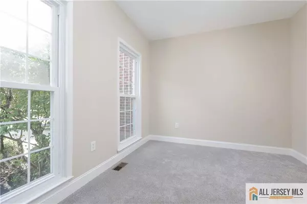 Bordentown Twp, NJ 08505,6 Westbury CT
