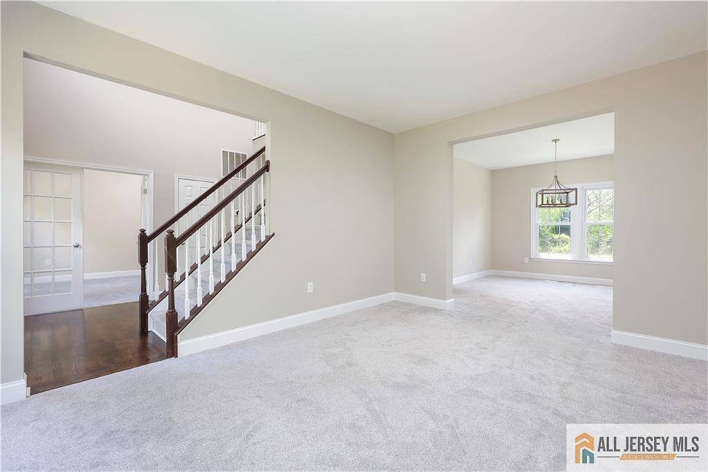 Bordentown Twp, NJ 08505,6 Westbury CT