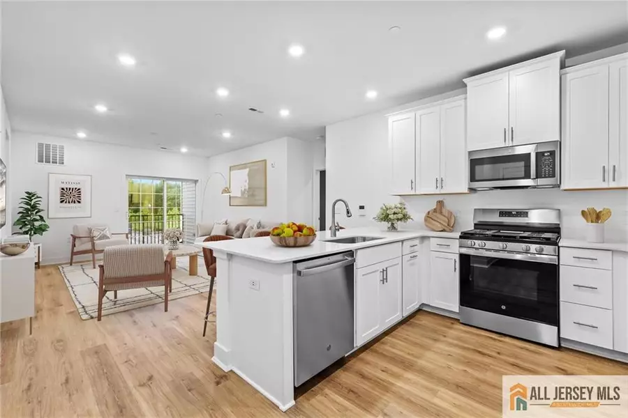 28311 Radford CT #2829, Monroe, NJ 08831