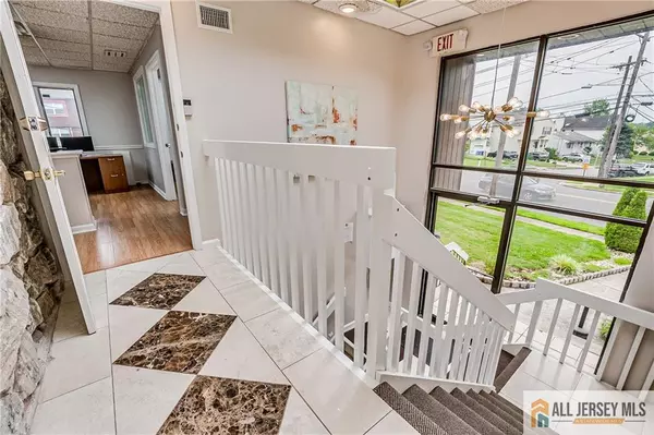 894 Green ST #A, Iselin, NJ 08830