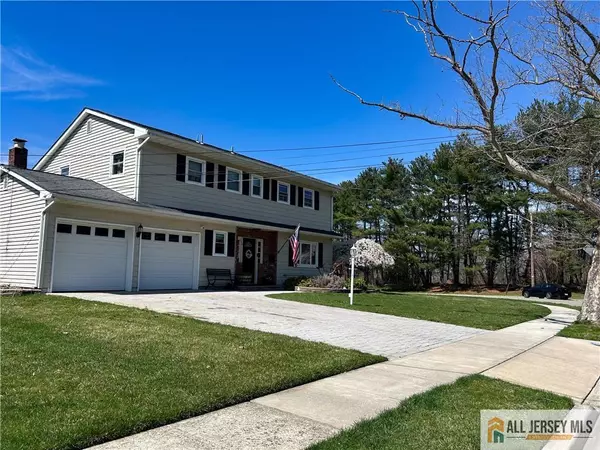 Hazlet, NJ 07730,30 Briscoe TER