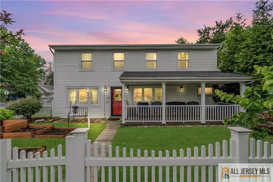 57 Washington AVE, Iselin, NJ 08830
