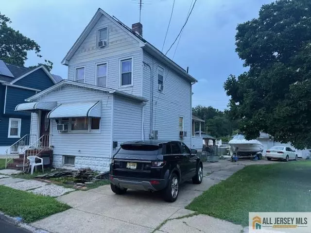 48 Lee ST, Port Reading, NJ 07064