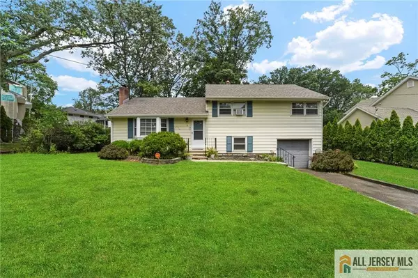 East Brunswick, NJ 08816,4 Branco PL