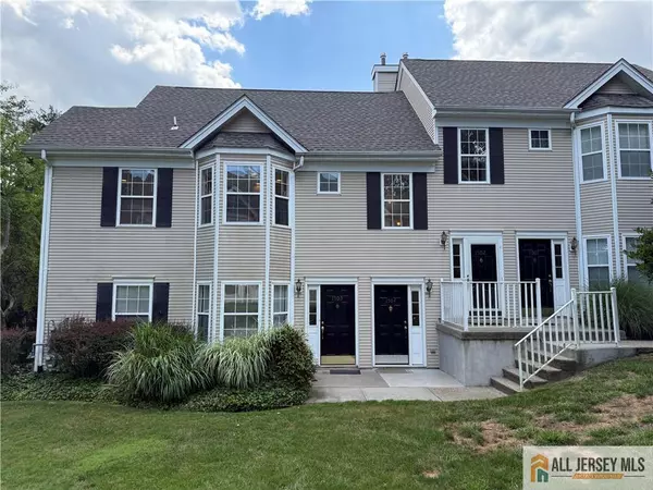1504 Cypress LN, East Brunswick, NJ 08816