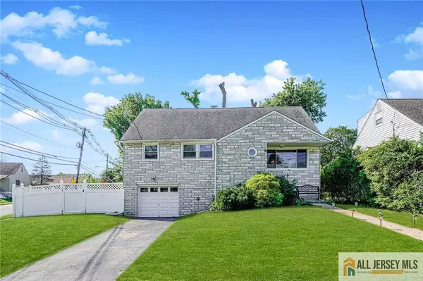 26 Federal ST, Menlo Park Terrace, NJ 08840