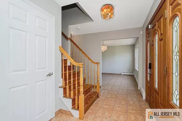 East Brunswick, NJ 08816,1 Mundy RD