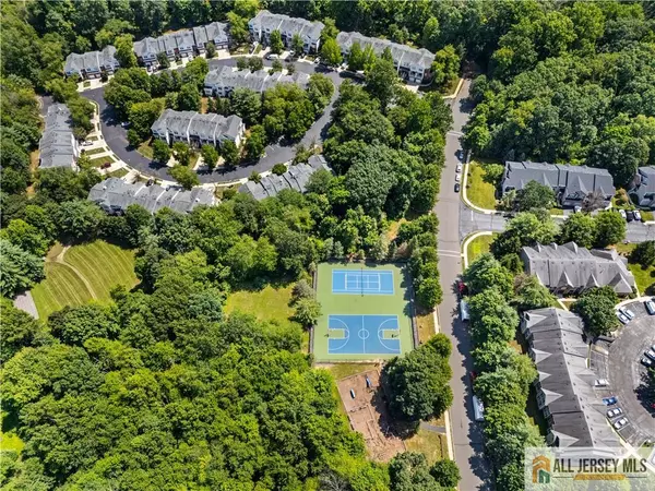 Montgomery, NJ 08540,28 Garfield WAY