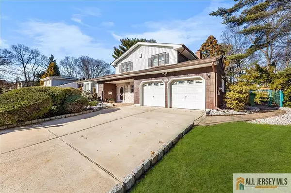 Sayreville, NJ 08859,32 Fielek TER