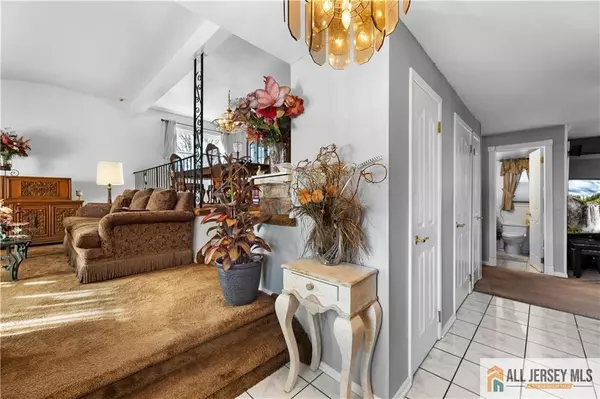 Sayreville, NJ 08859,32 Fielek TER