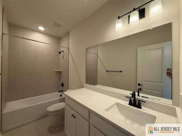 Princeton, NJ 08550,1211 Parker BLVD