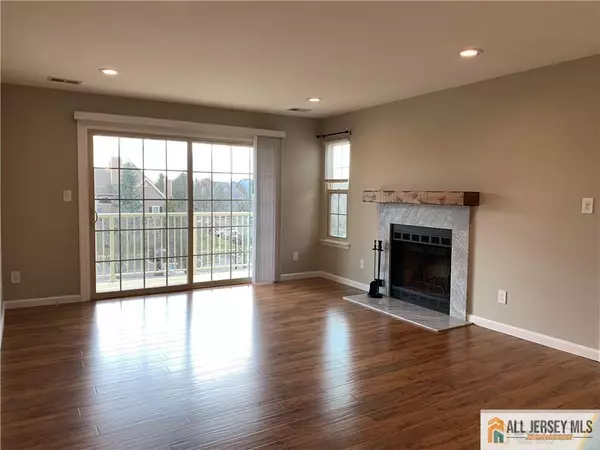 451 Meade CT, East Brunswick, NJ 08816