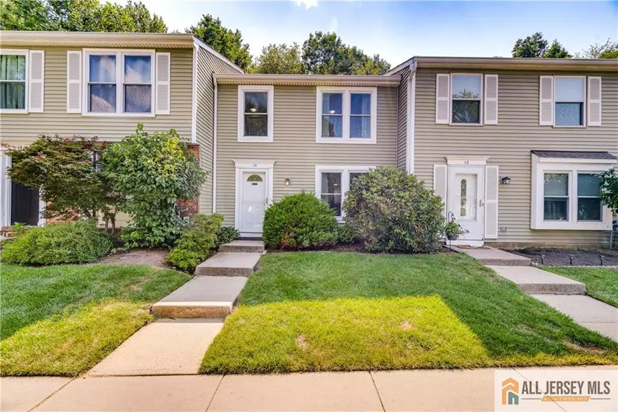 13 Aspen CT, South Brunswick, NJ 08852