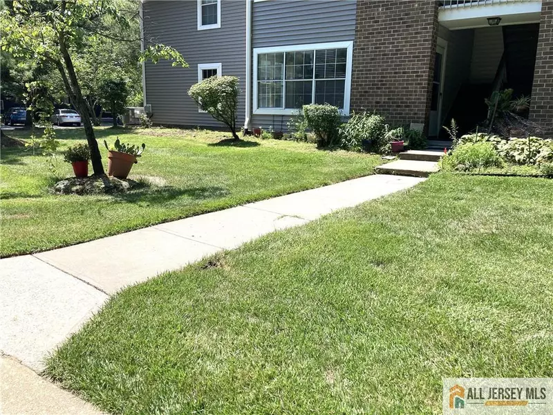 95 Pennsylvania WAY, North Brunswick, NJ 08902
