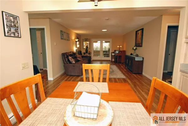 Monroe, NJ 08831,97 Salix PLZ #97A