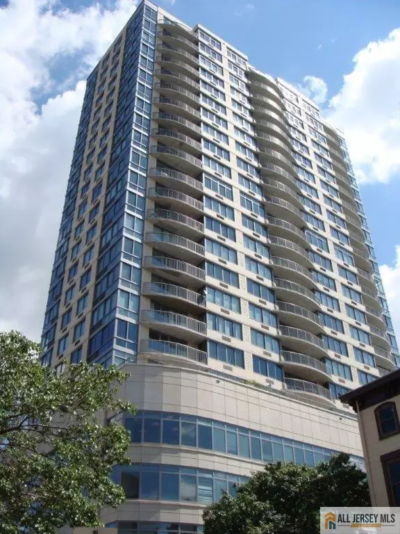 1 Spring #1604 ST #1604, New Brunswick, NJ 08901