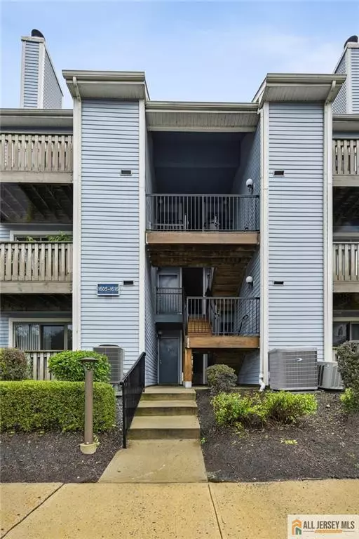Plainsboro, NJ 08536,1607 Aspen DR