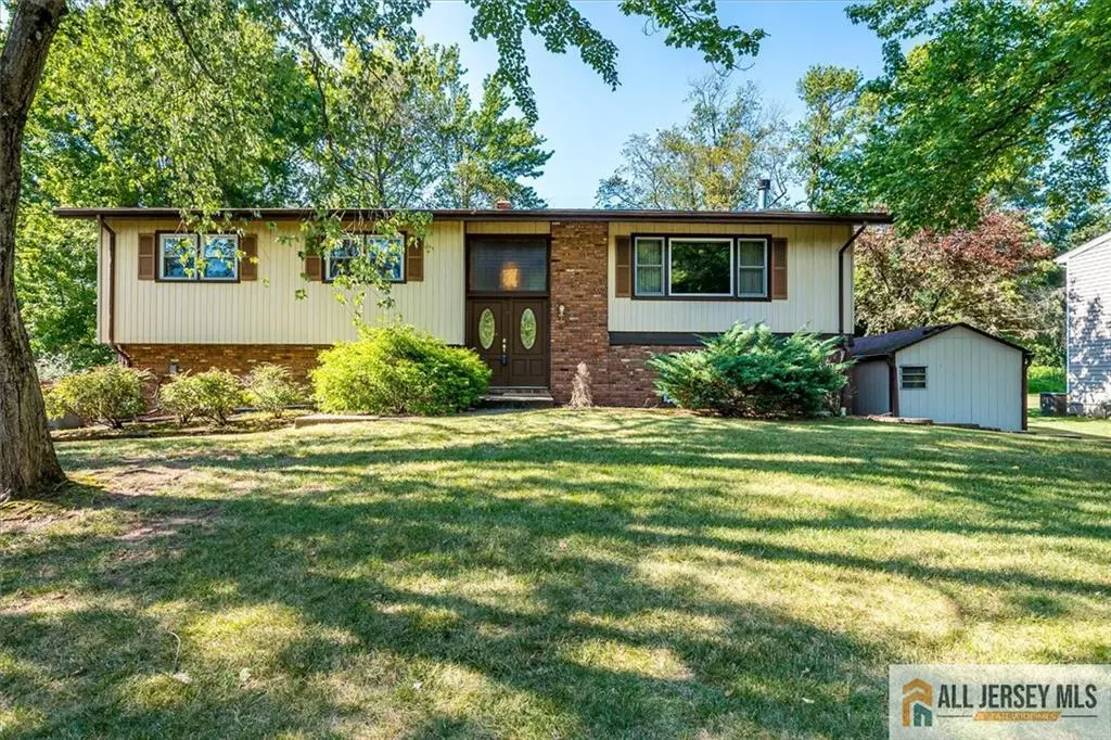 Edison, NJ 08820,32 Chandler RD