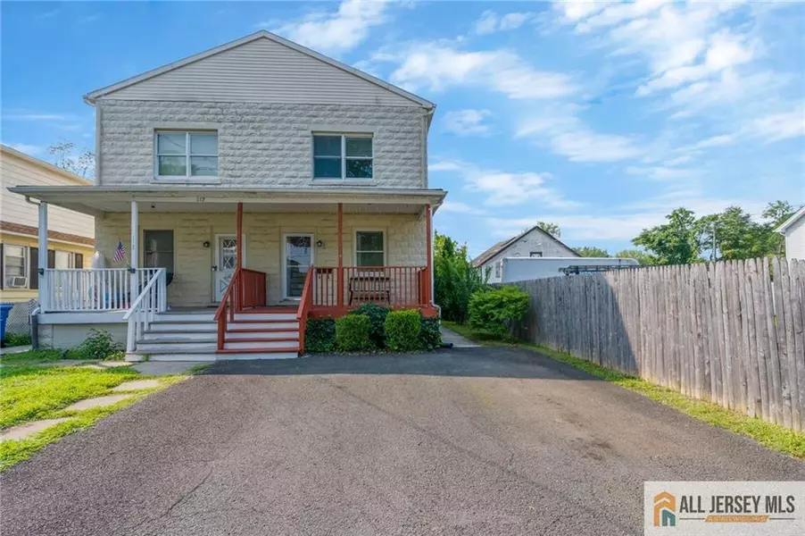 114 Runyon AVE, Middlesex, NJ 08846