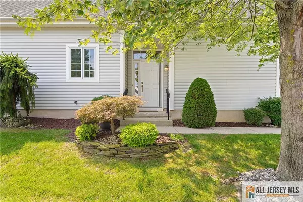 Monroe, NJ 08831,1 Turret DR