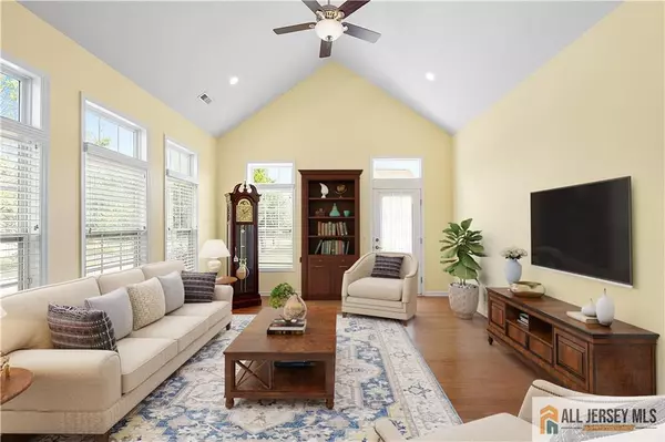 Monroe, NJ 08831,1 Turret DR