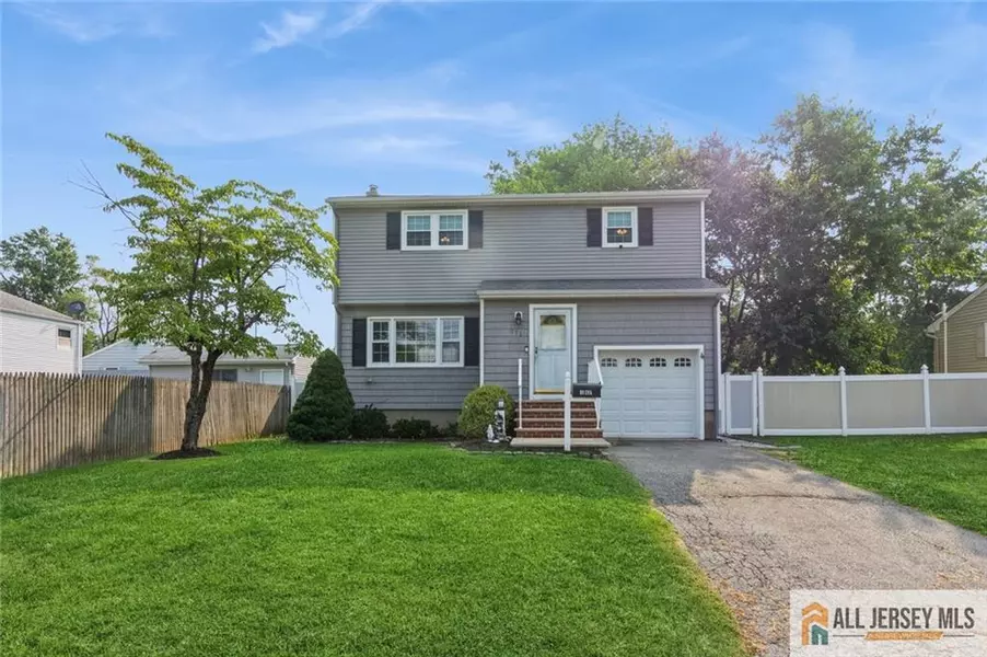 811 Eva ST, Piscataway, NJ 08854