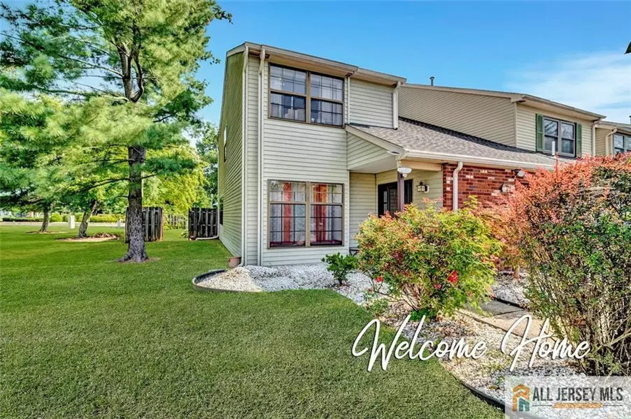 21 Clark CT, East Brunswick, NJ 08816
