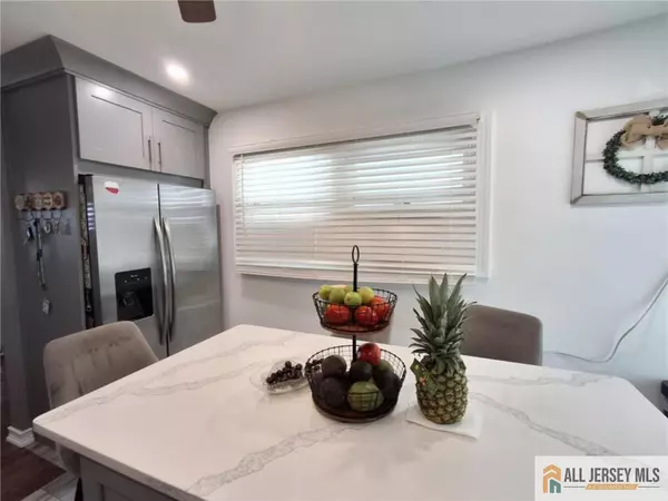 Sayreville, NJ 08859,38 Hemlock DR