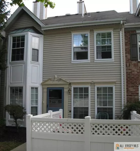 110 Albury WAY, North Brunswick, NJ 08902