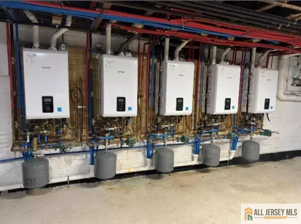 Perth Amboy, NJ 08861,792 State ST