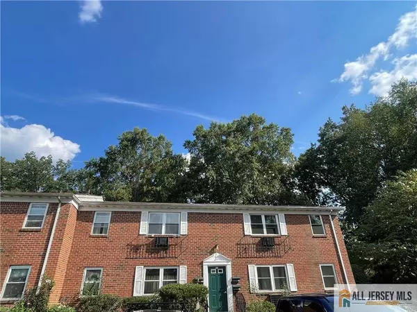 Spotswood, NJ 08884,289 Main ST #10N