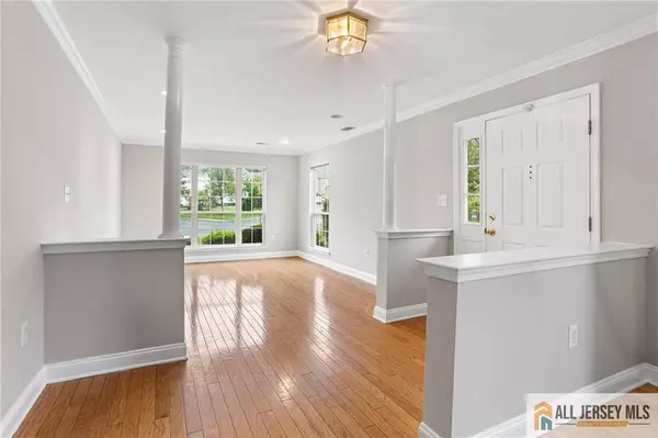 South Brunswick, NJ 08540,204 Waldorf DR