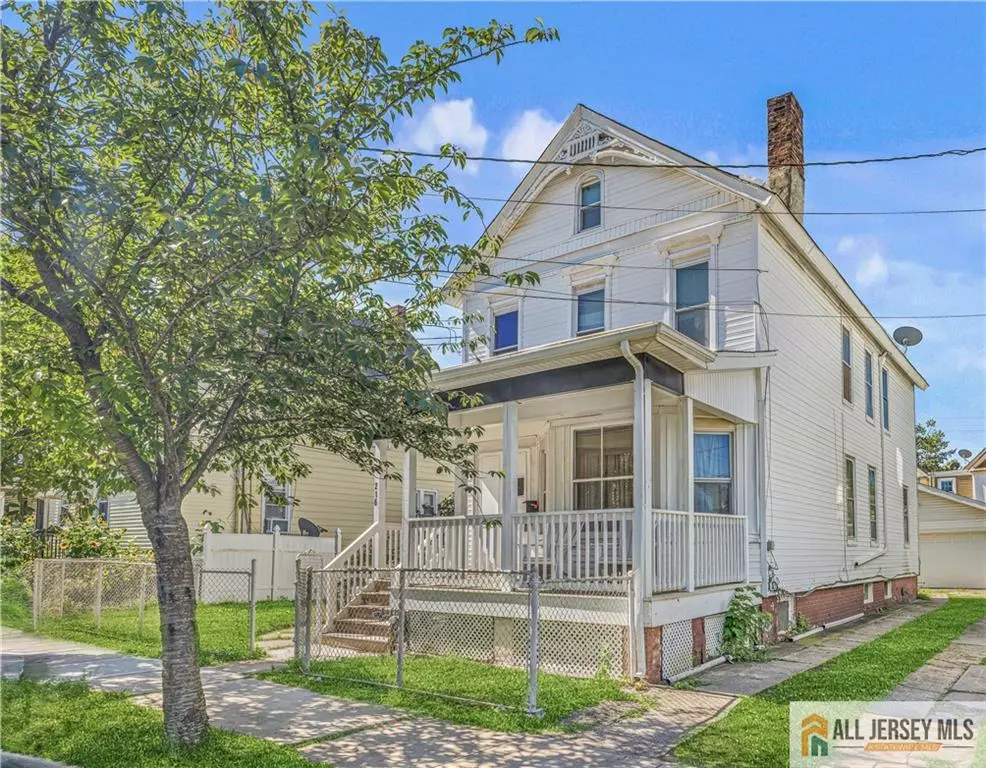 New Brunswick, NJ 08901,216 Handy ST